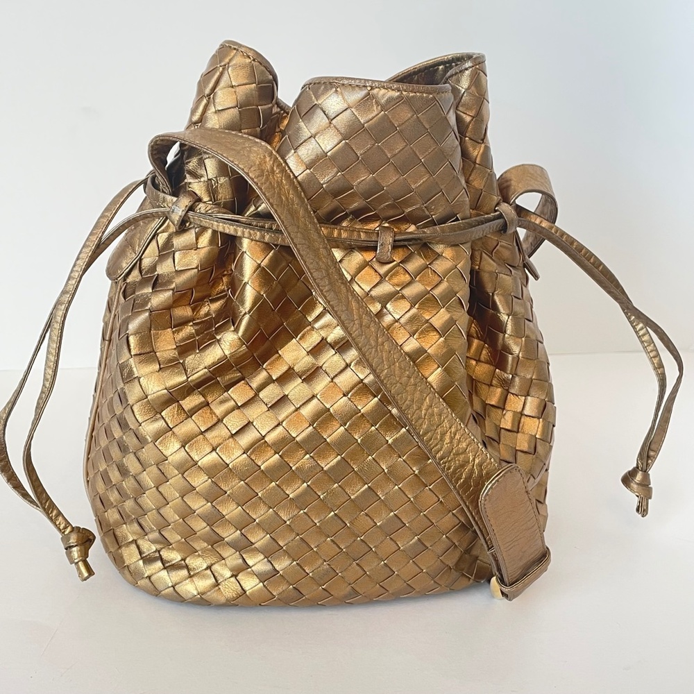 Bottega Veneta Intrecciato Gold Metallic Drawstring Bucket Bag Leather w/ COA